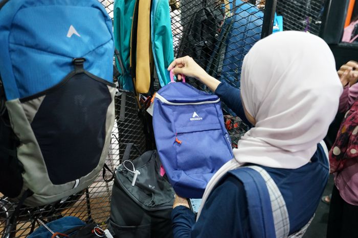 BELANJA: Eiger menghadirkan diskon mulai dari 10 persen hingga 50 persen untuk semua produk.