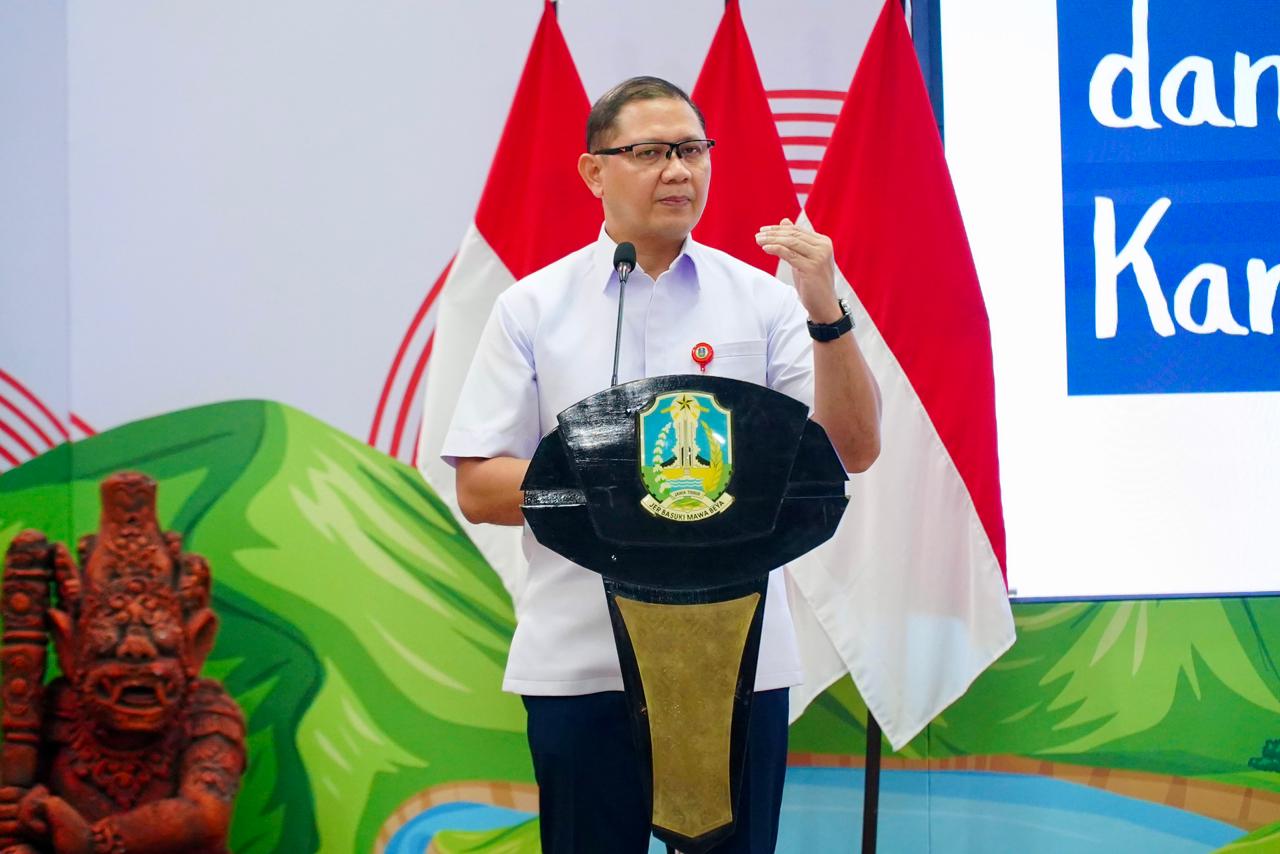 DISIAPKAN: Kepala Dindik Jatim Aries Agung Paewai sudah mempersiapkan lima SLB swasta menjadi negeri. (IST/RADAR SURABAYA)