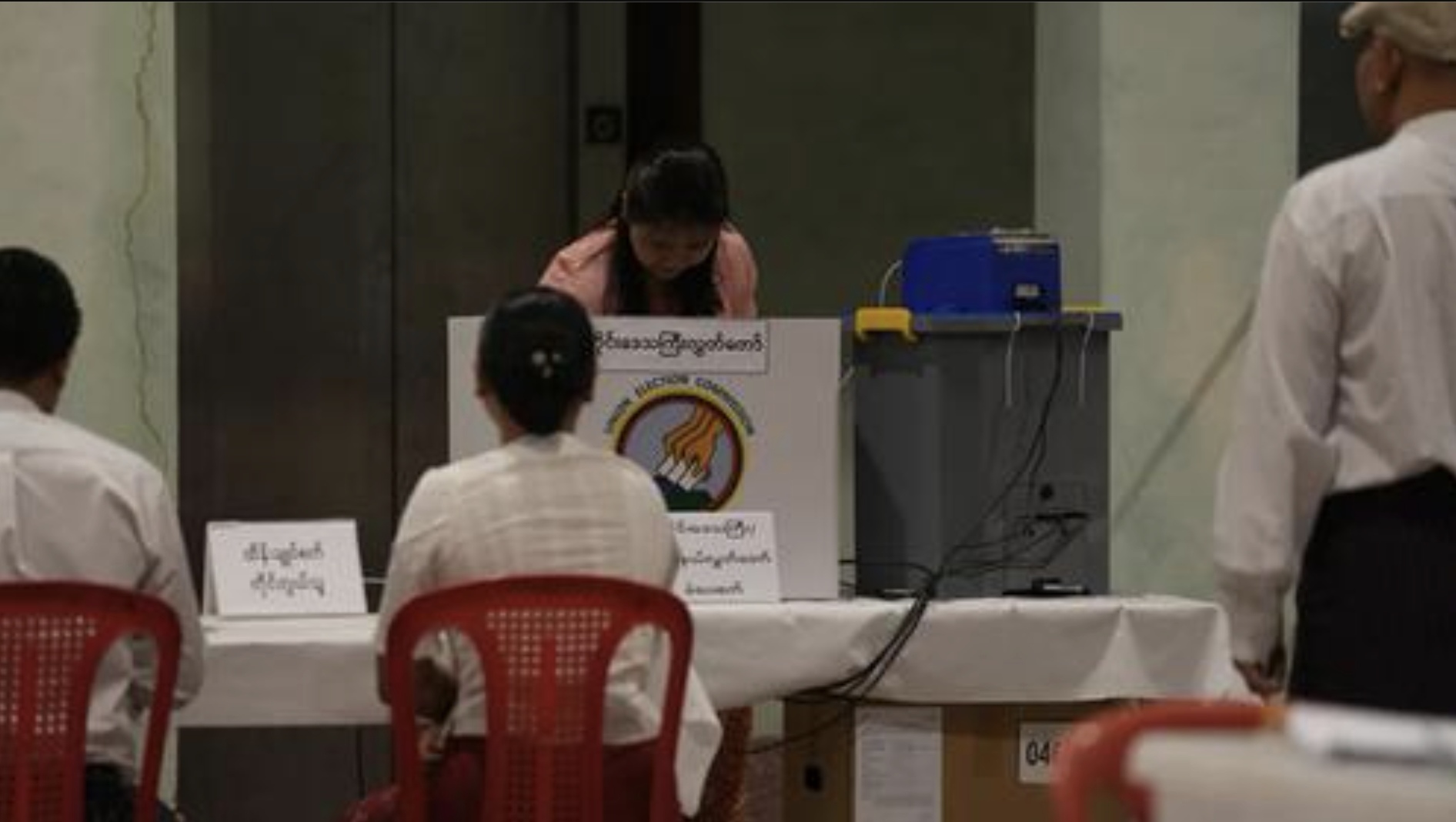 Pelaksanaan pemilu fase pertama di Myanmar pasca kudeta militer pada 2021 lalu.