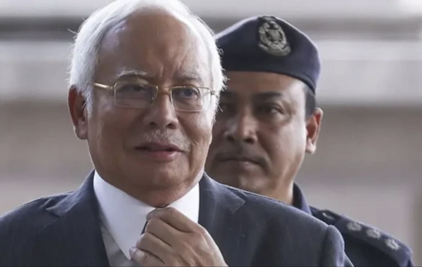 Mantan Perdana Menteri Malaysia Najib Razak dijatuhi vonis 165 tahun Pengadilan Malaysia.
