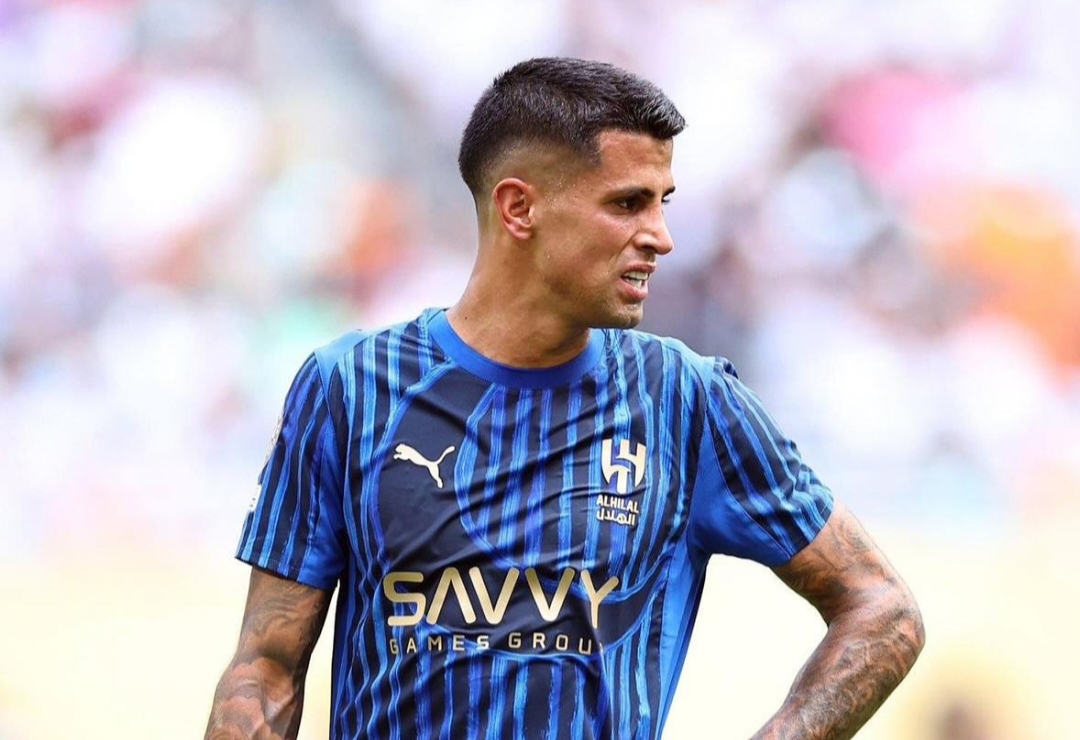 Joao Cancelo bakal kembali ke Barcelona.