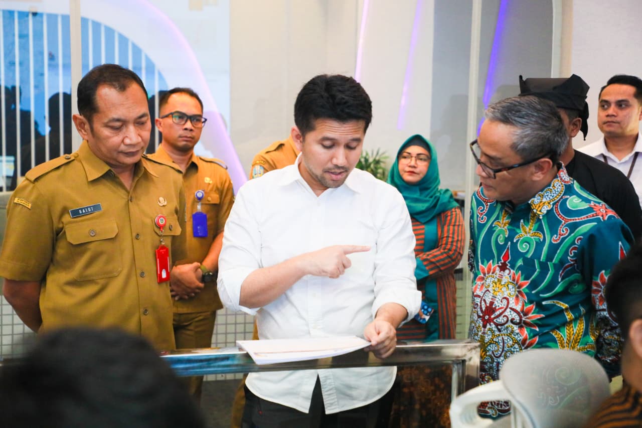 Wakil Gubernur Jawa Timur Emil Elestianto Dardak meninjau secara langsung Balai Besar Wilayah Sungai (BBWS) Brantas, Surabaya.  (IST)
