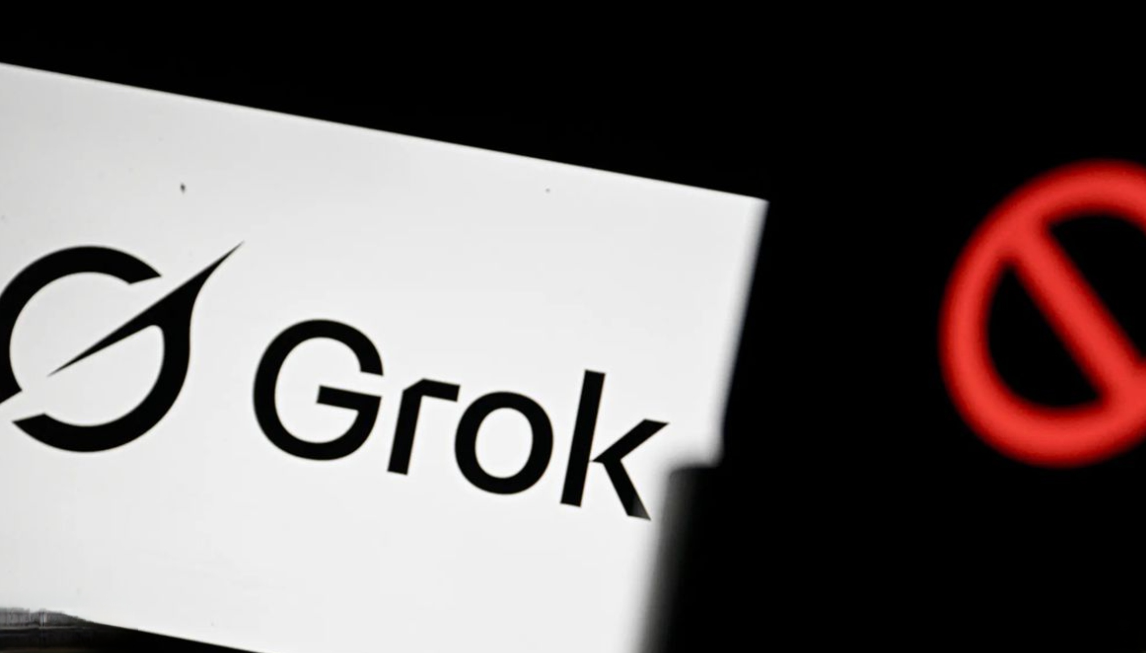 Kemkomdigi resmi memutus akses sementara Grok AI di platform X.