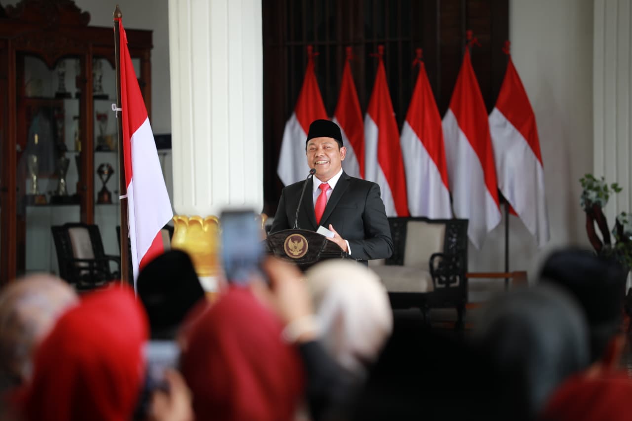 Bupati Sidoarjo Subandi