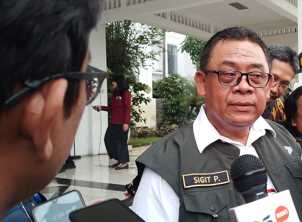 TURUN: Kepala Disnakertrans Jatim, Sigit Priyanto menyebut angka kecelakaan kerja di Jatim turun namun masih terbilang tinggi.(IST/RADAR SURABAYA)