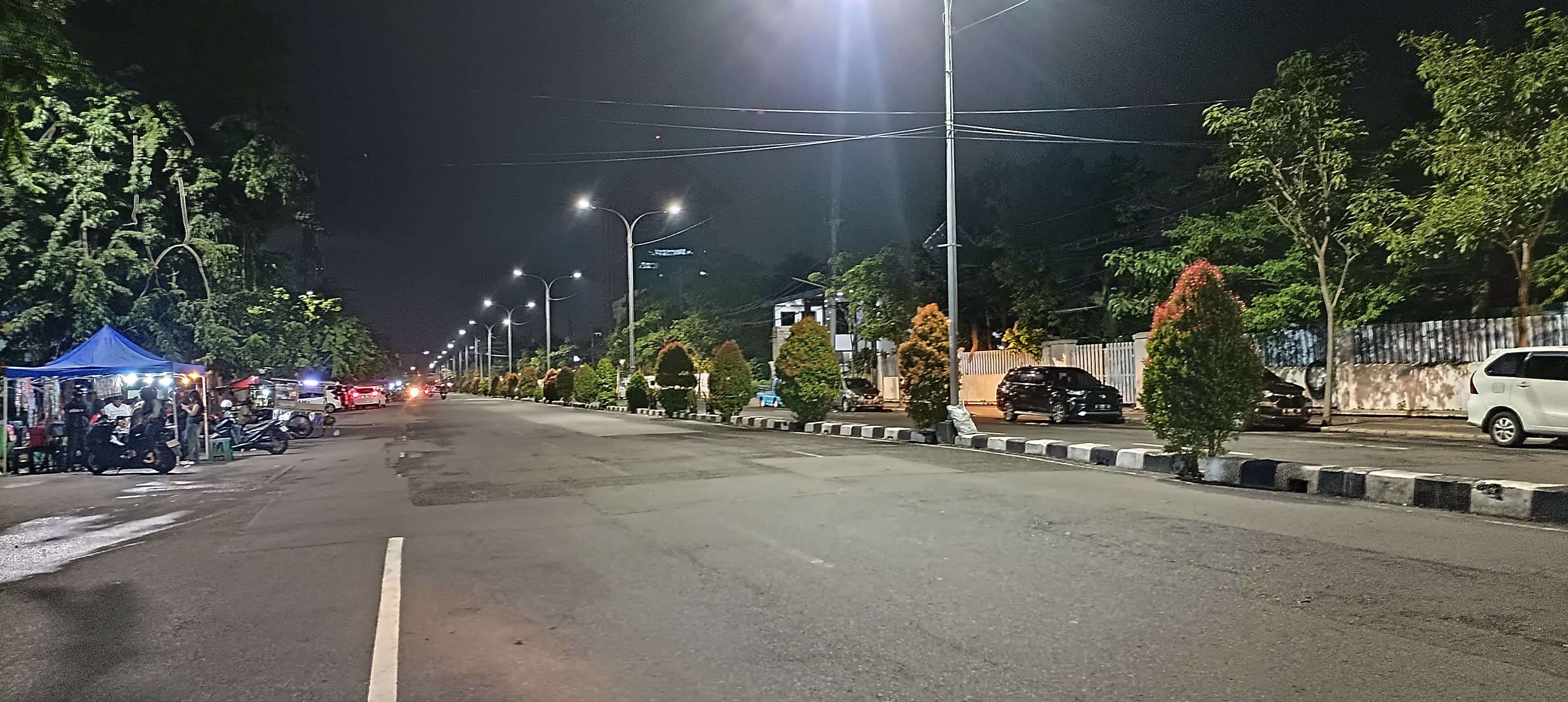 RAWAN: Lokasi Curas yang dialami mahasiswi keperawatan di Jalan Karang Menjangan, Surabaya.(IST/RADAR SURABAYA)