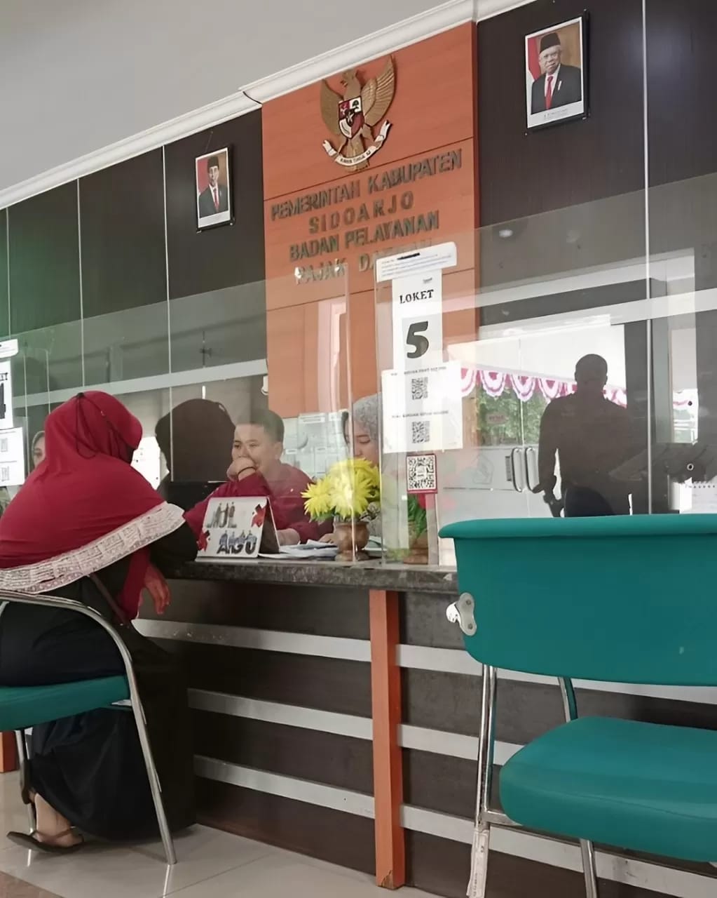 PATUH: ASN Sidoarjo diminta bayar lebih awal. (DIKY SANSIRI/RADAR SIDOARJO)