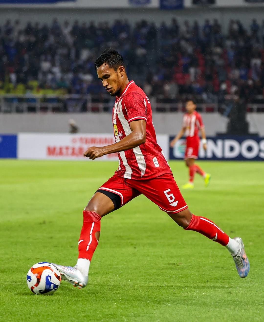 PERCAYA DIRI: Pemain Deltras Sidoarjo saat pertandingan. (FOTO DELTRAS SIDOARJO)