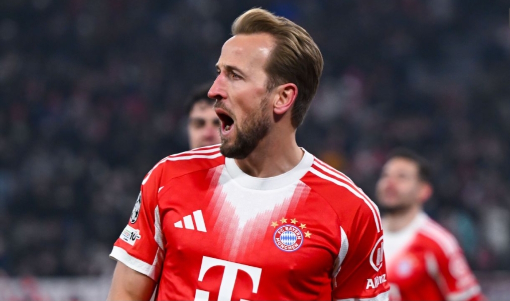 Harry Kane pimpin Bayern Munich lolos langsung ke babak 16 besar .
