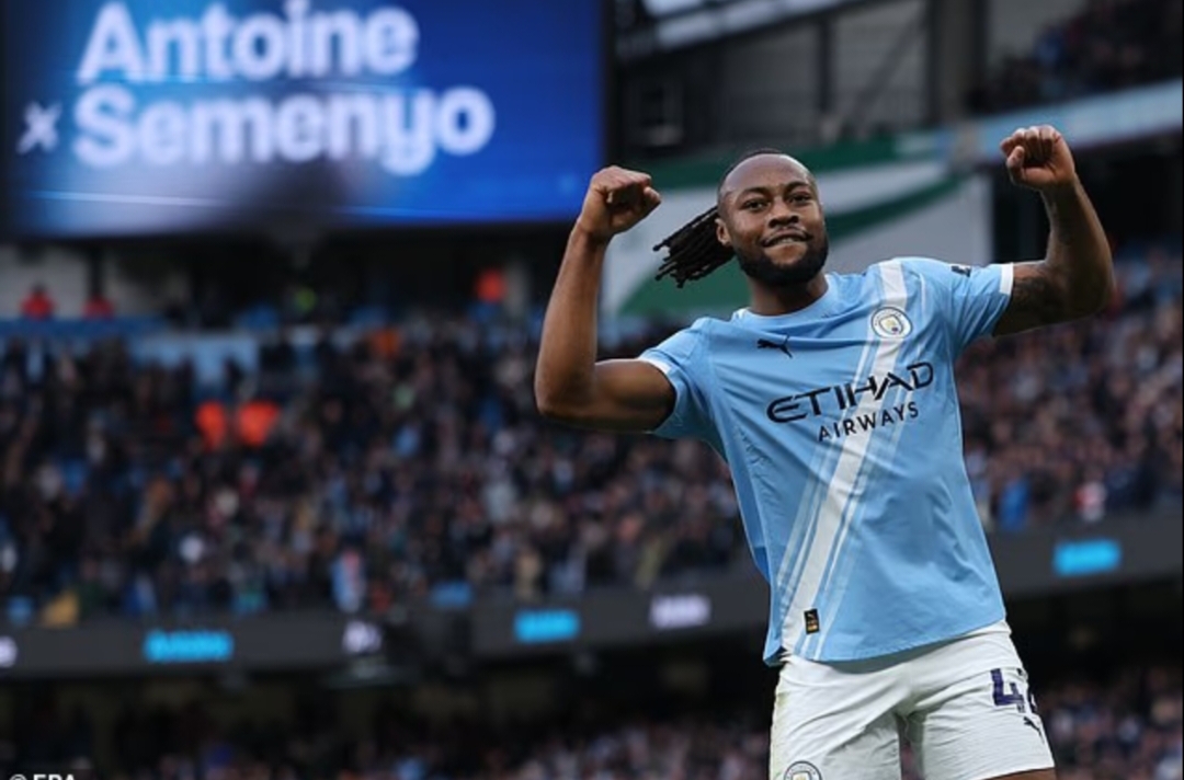 Antoine Semenyo cetak gol kedua Manchester City.