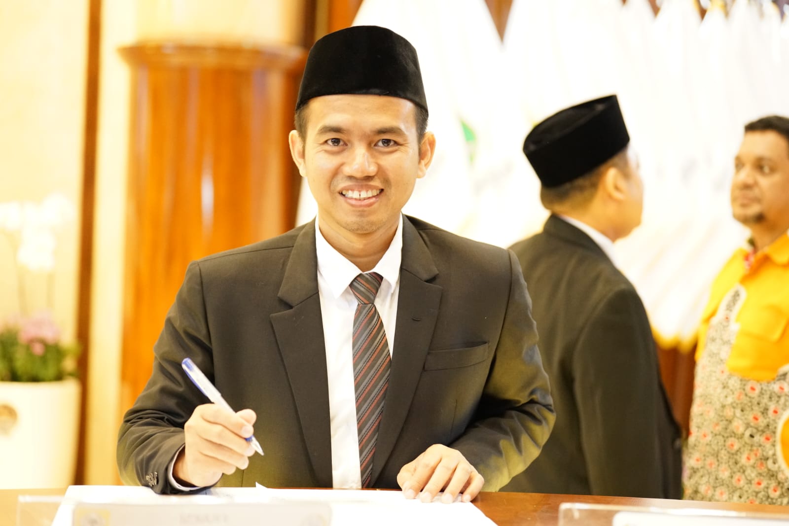 HARUS ADIL: Wakil Ketua Komisi E DPRD Jatim minta pemerintah adil terkait persoalan gaji driver SPPG dan guru honorer.(IST/RADAR SURABAYA)