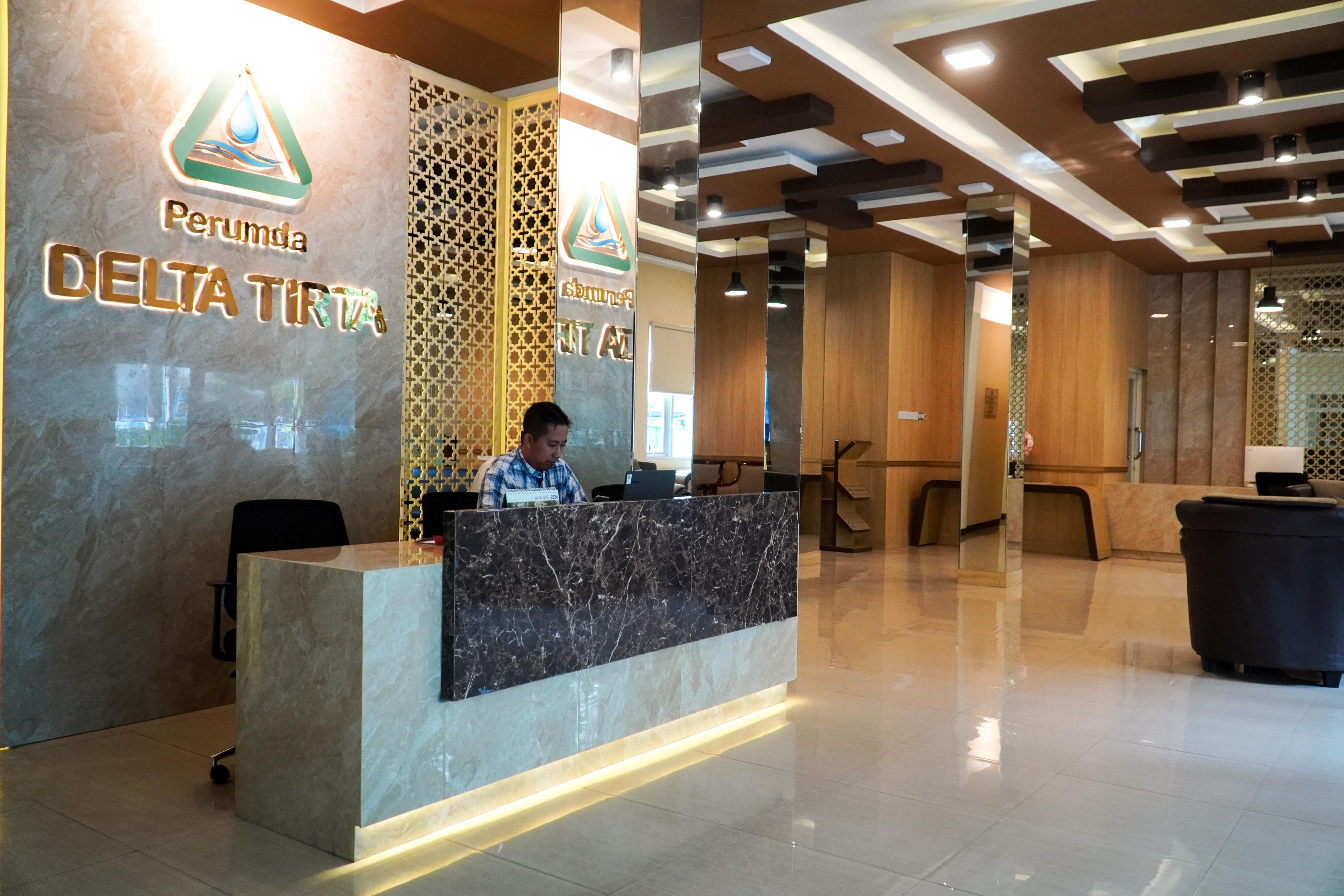 PELAYANAN: Perumda Delta Tirta Sidoarjo terus melakukan pembenahan menyeluruh terhadap tata kelola keuangan perusahaan.