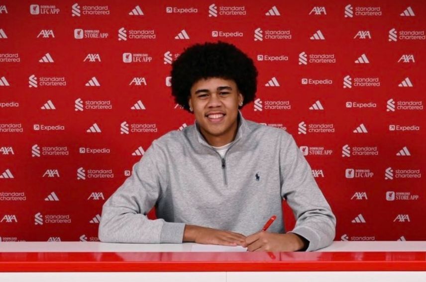 Ifeanyi Ndukwe perkuat tim akademi Liverpool.