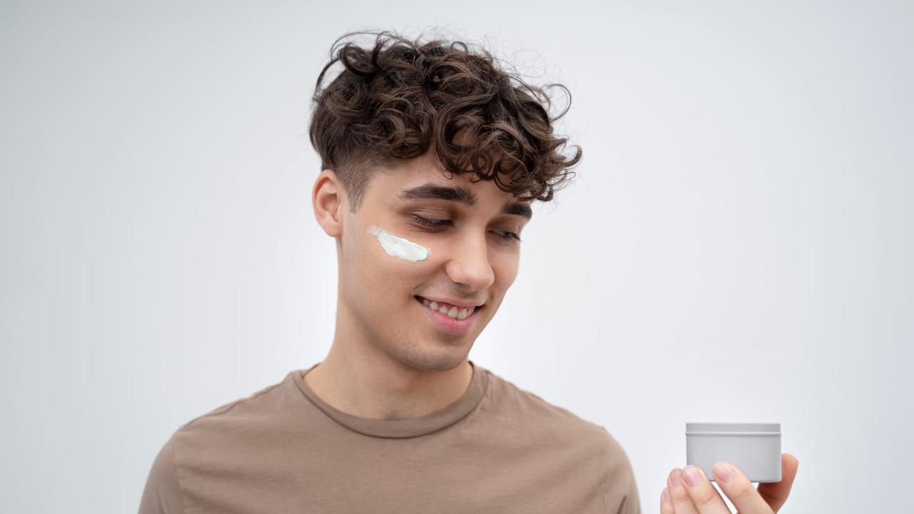 Skincare, Kini menjadi kebutuhan bagi pria.