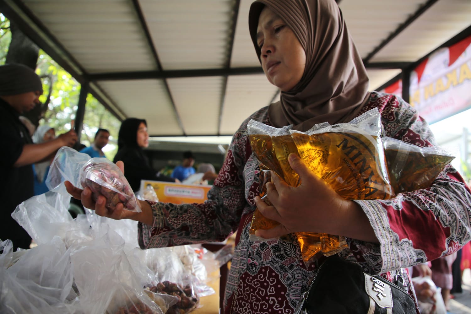 BELANJA: Pemkot Surabaya pastikan stok pangan aman dan harga terkendali jelang imlek serta ramadan.(IST/RADAR SURABAYA)