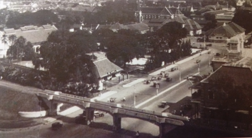 INFRASTRUKTUR: Viaduk di Jalan Pahlawan Surabaya saat ini diduga dulu menjadi tembok kota II sebagai benteng pertahanan di era Gubernur Van Den Bosch.