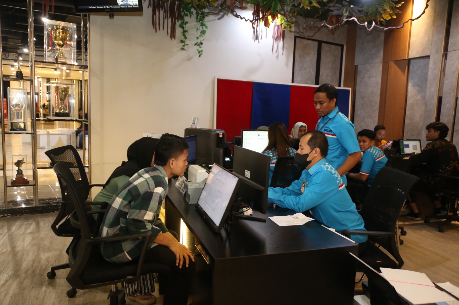 Layanan adminduk di MPP Siola.