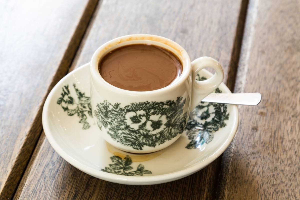 Minuman: Kopi.
