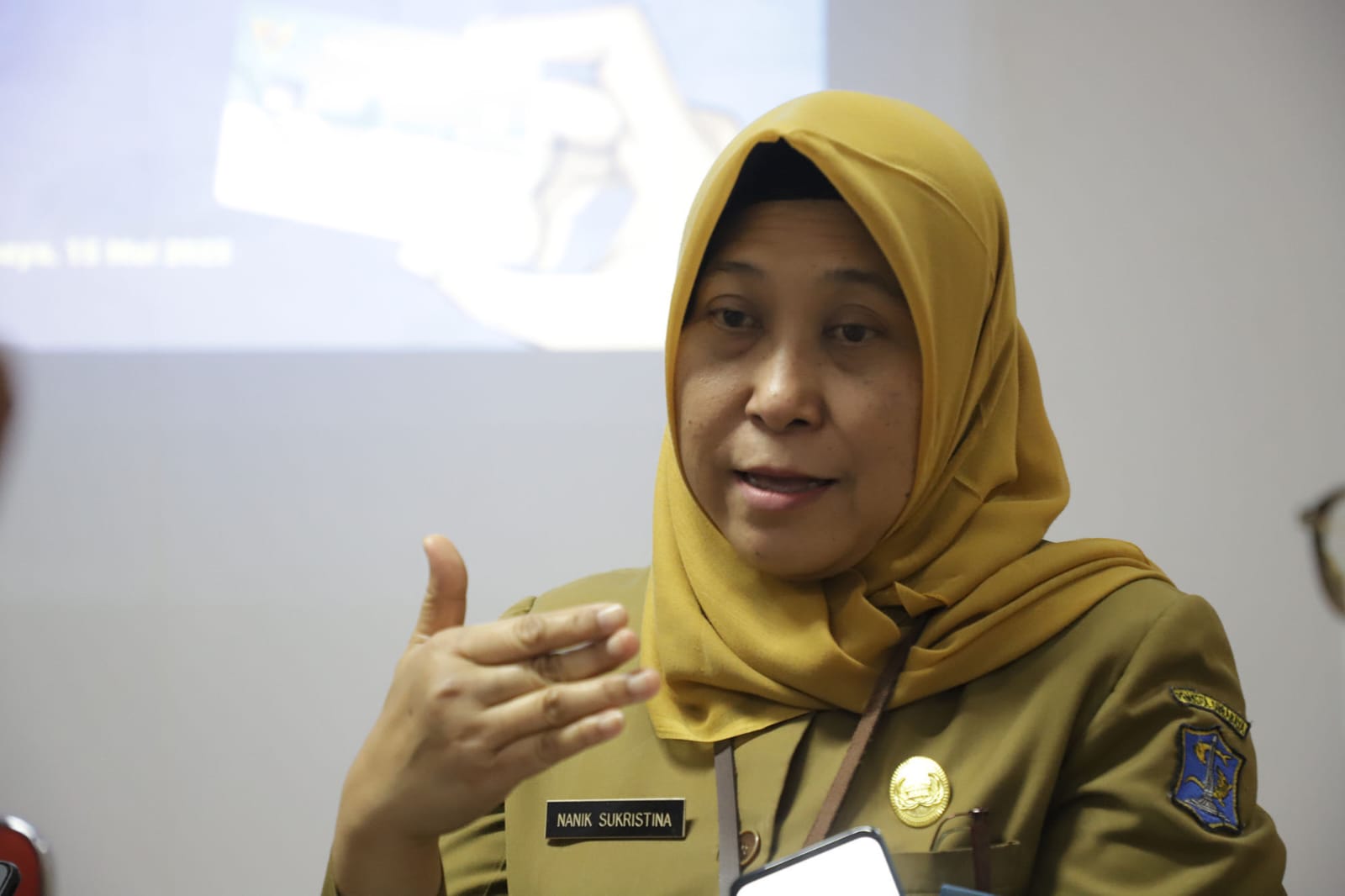 TAK PERLU PANIK: Kepala Dinkes Surabaya Nanik Sukristina mengungkapkan Virus Nipah di Surabaya masih nol kasus.(IST/RADAR SURABAYA)