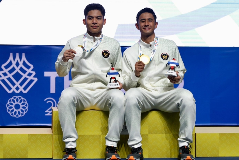 Moh Zaki Ubaidillah (kiri) dan Alwi Farhan, dua bintang muda Indonesia.
