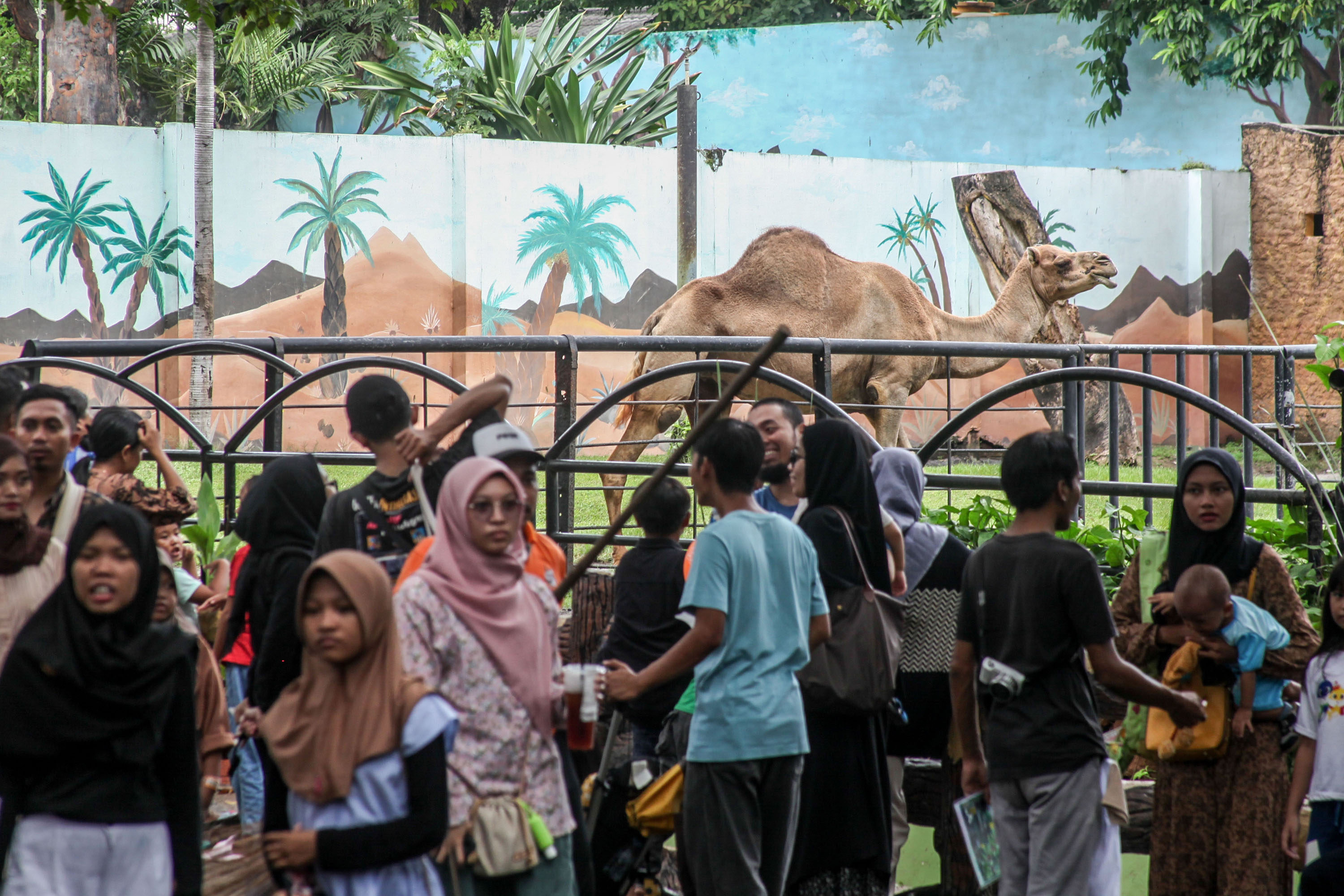 Wali Kota Surabaya, Eri Cahyadi bakal melakukan audit independen terkait keuangan PDTS KBS.