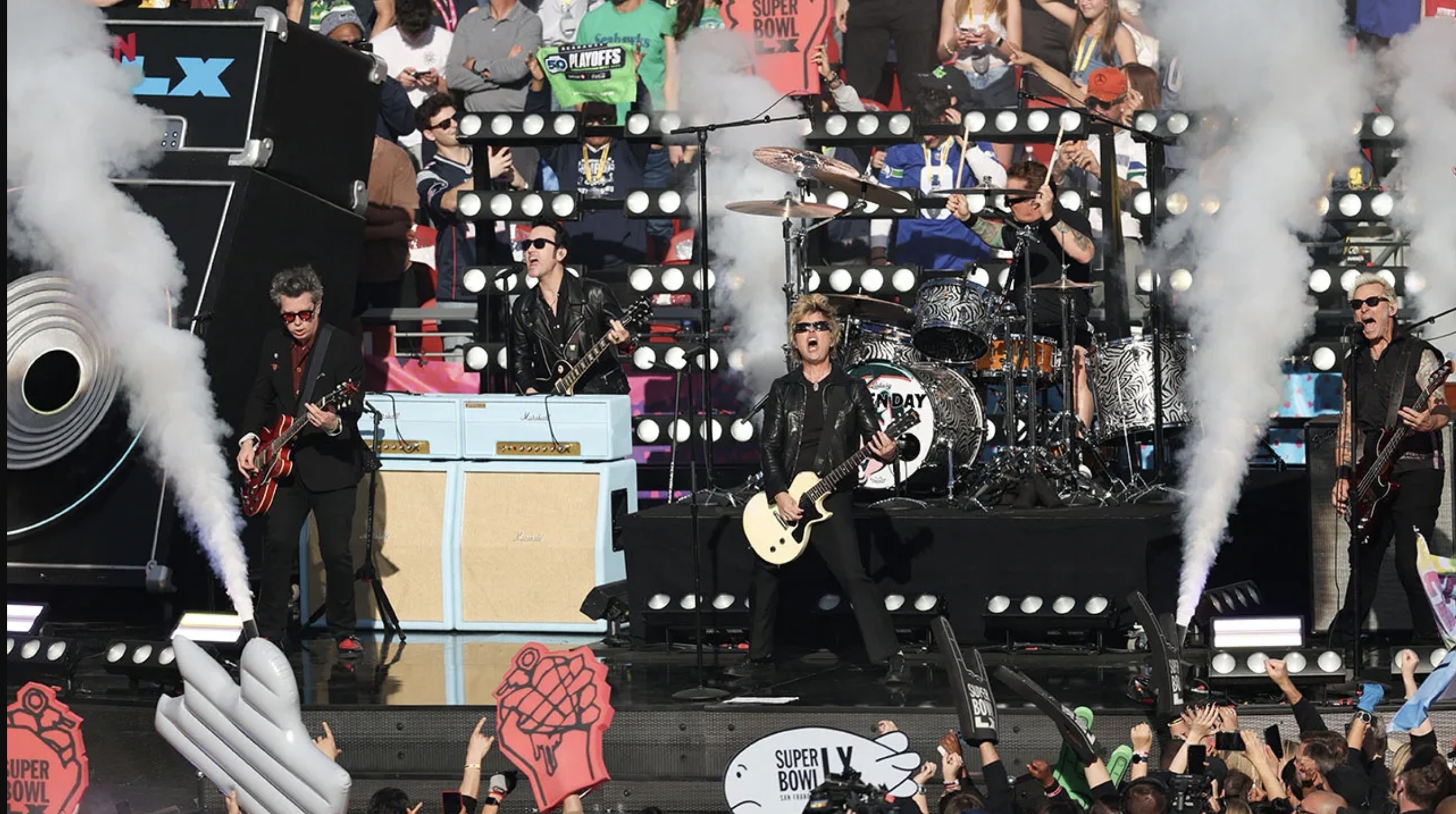 Penampilan band punk Green Day dalam Super Bowl LX&nbsp;Minggu (8/2) waktu setempat.