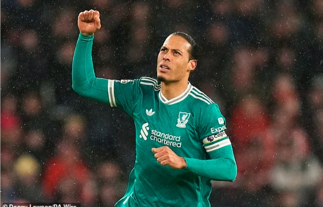 Virgil van Dijk jadi penentu kemenangan Liverpool atas Sunderland.