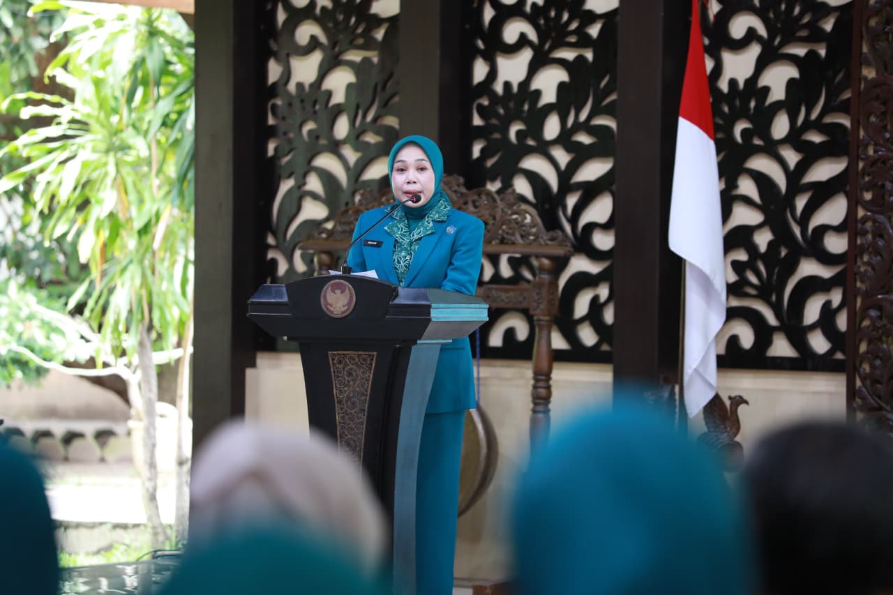 Ketua Tim Penggerak PKK Kabupaten Sidoarjo, Sriatun Subandi