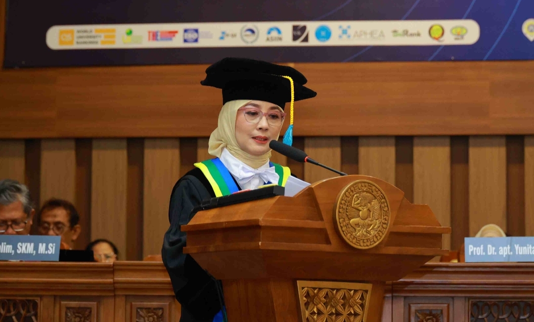 Guru Besar Ilmu Farmasi Praktis Universitas Airlangga (Unair), Prof. Dr. apt. Yunita Nita, S.Si., M.Pharm.