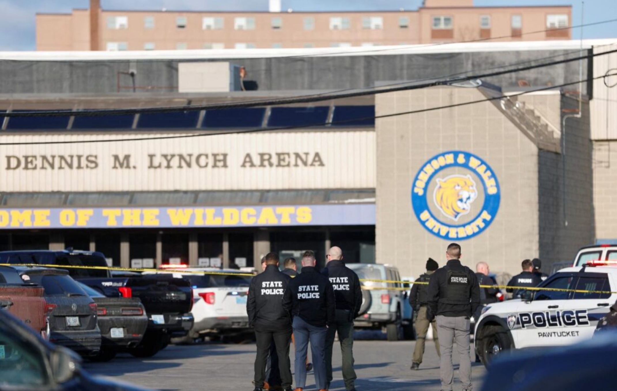 Arena hoki remaja di Rhode Island, Amerika Serikat yang menjadi lokasi penembakan massal.