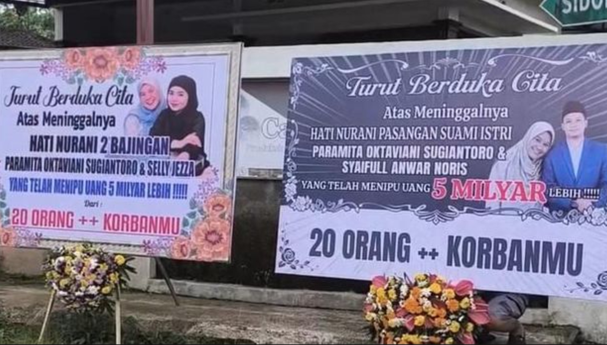 Karangan bunga sindiran yang dikirimkan para korban penipuan bisnis popok bayi oleh PR, warga Lawang, Malang.