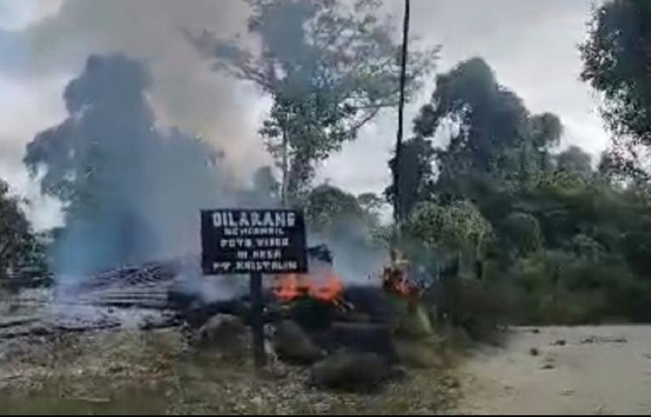 Kawasan tambang emas PT Kristalin Nabire yang diserang KKB, Sabtu (21/2).