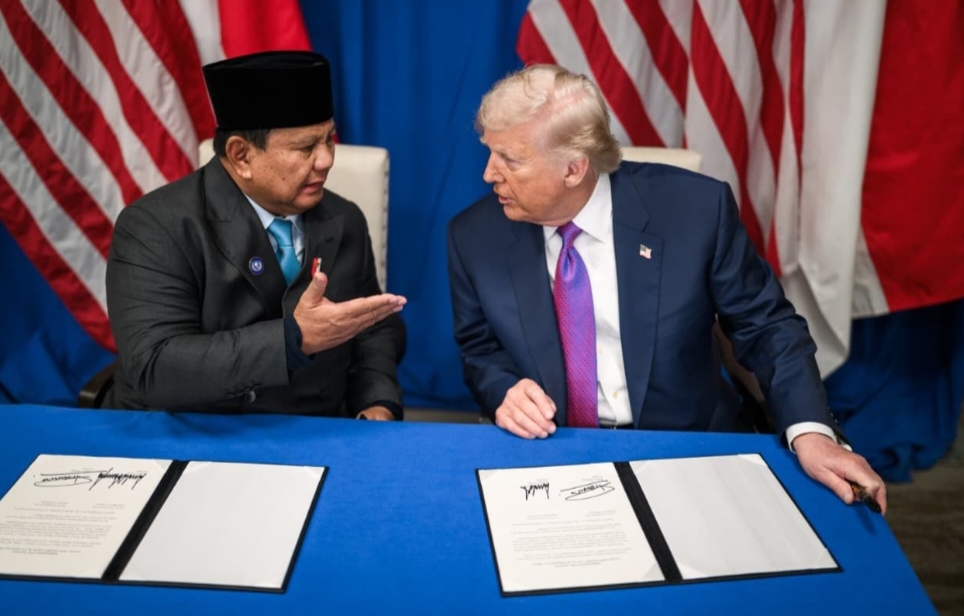 Presiden Prabowo Subianto dan Presiden Amerika Serikat Donald Trump menandatangani perjanjian perdagangan bersejarah di Washington, D.C., Amerika Serikat, pada Kamis, 19 Februari 2026.