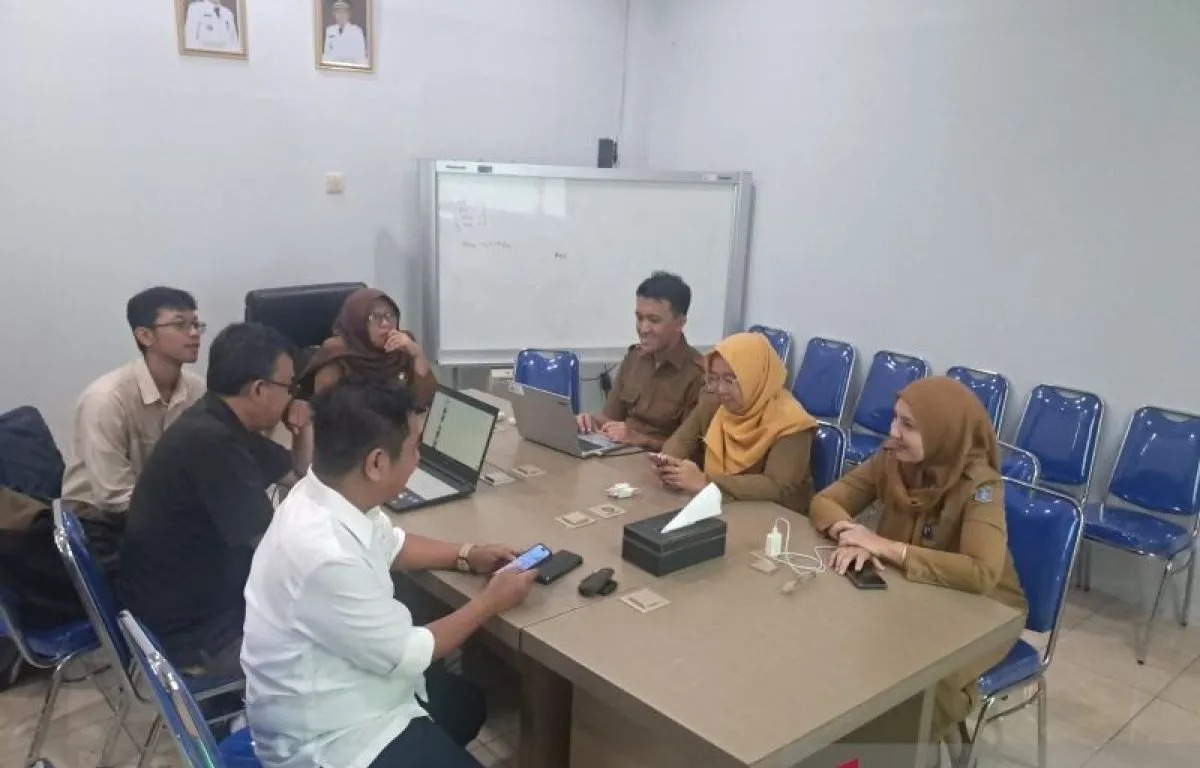 Rapat panitia seleksi Dewan Pendidikan Kota Surabaya. (IST)