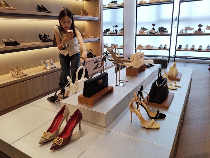 BUTIK FASHION: BPS membidik lebih dari 30 juta pelaku usaha dalam penyelenggaraan Sensus Ekonomi 2026 (SE2026).  