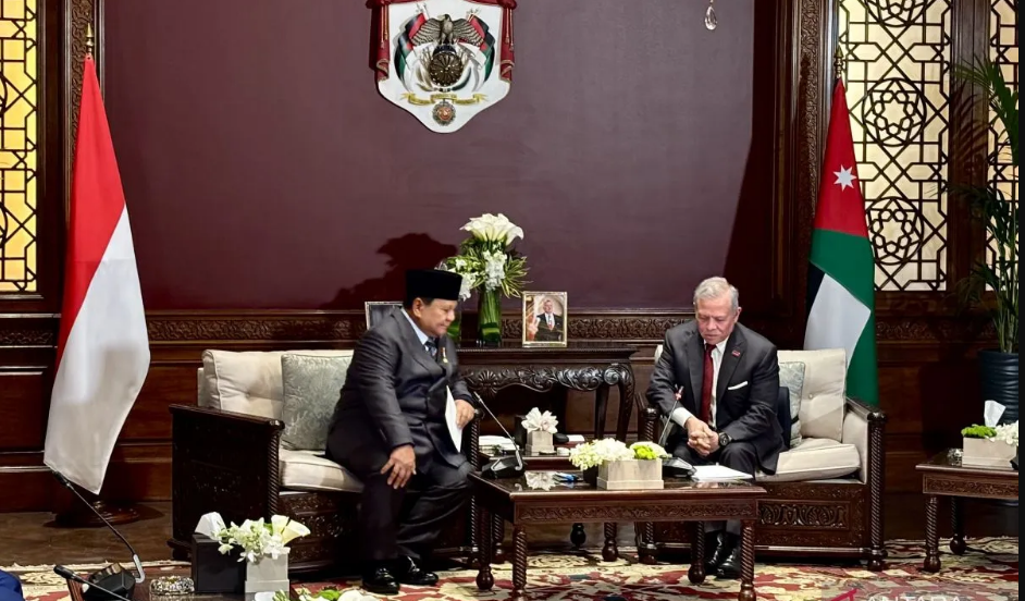  &nbsp;Presiden Prabowo Subianto (kiri) dan Raja Yordania Abdullah II melakukan pertemuan bilateral di Istana Basman, Amman, Yordania. (IST)
