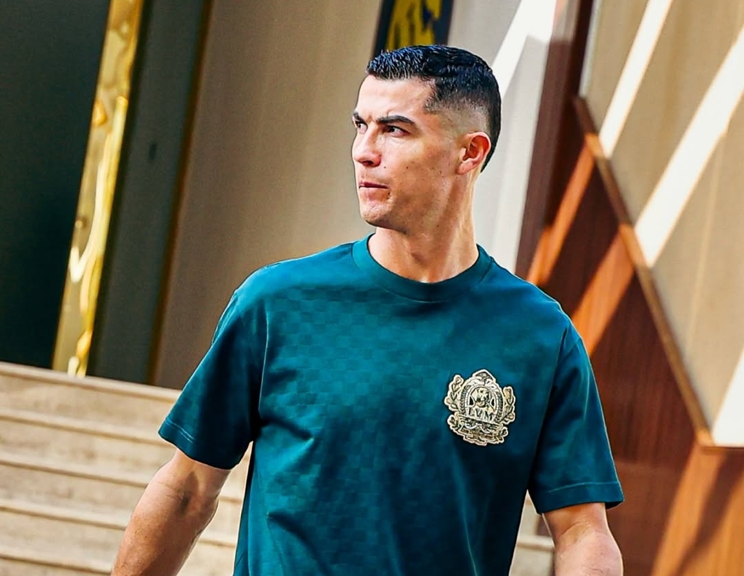 Cristiano Ronaldo kini punya 25 persen saham klub UD Almeria, Spanyol. 