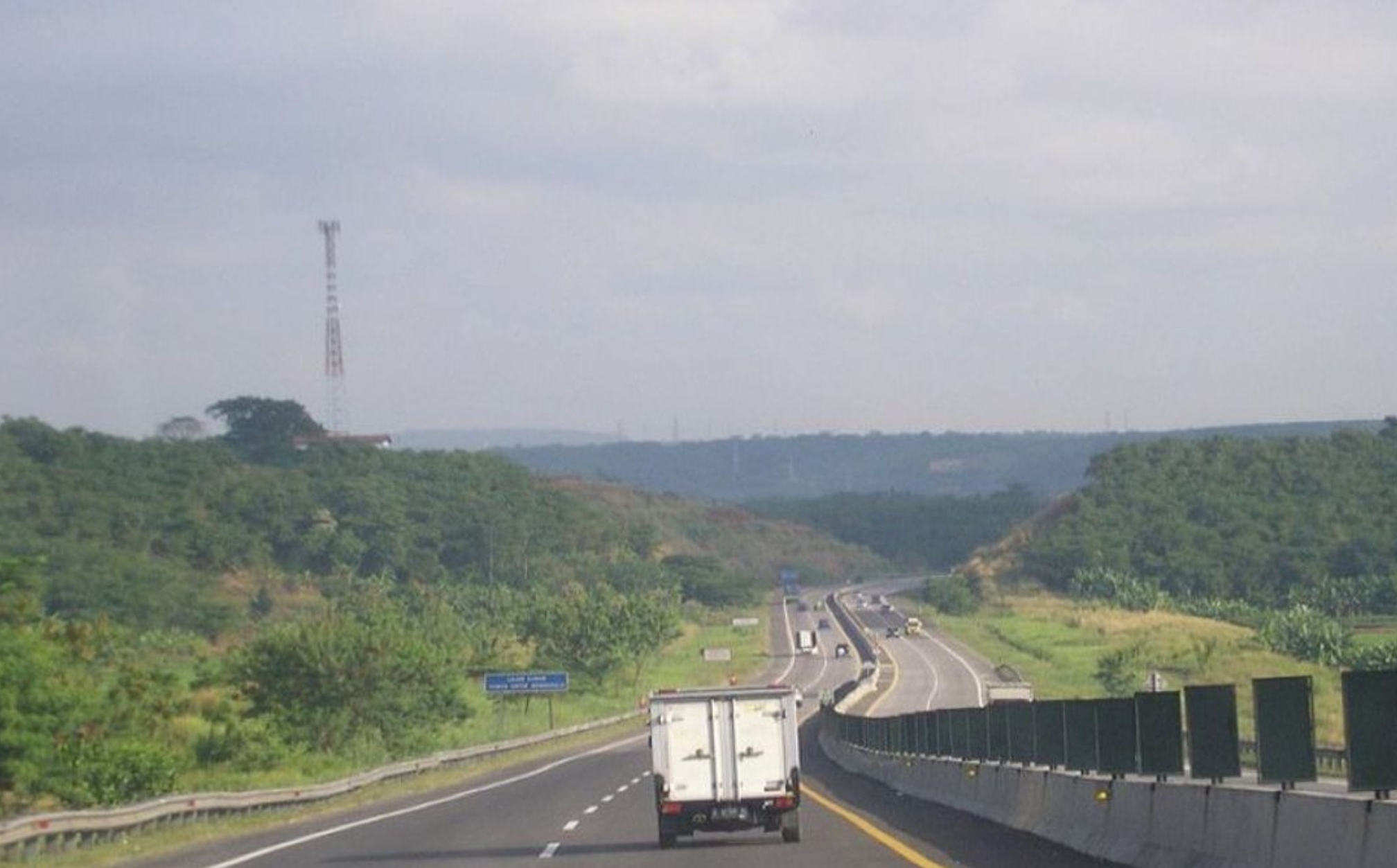 Enam ruas tol di Trans Jawa dan Trans Sumatera dibuka fungsional gratis selama mudik Lebaran 2026.