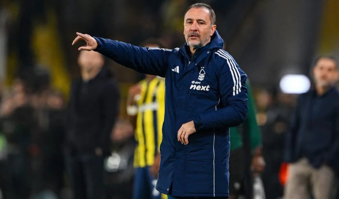 Vitor Pereira siap bawa Nottingham Forest berlaga di babak 16 besar. 