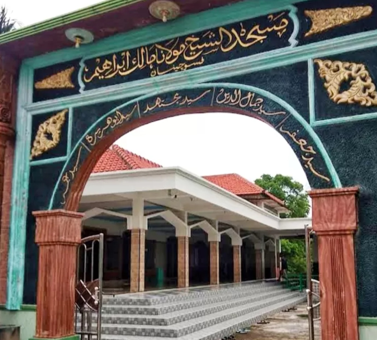 SAKSI SEJARAH: Masjid Syeikh Maulana Malik Ibrahim atau Masjid Pesucian yang ada di dusun Pesucinan, desa Leran, Kecamatan Manyar, Gresik.