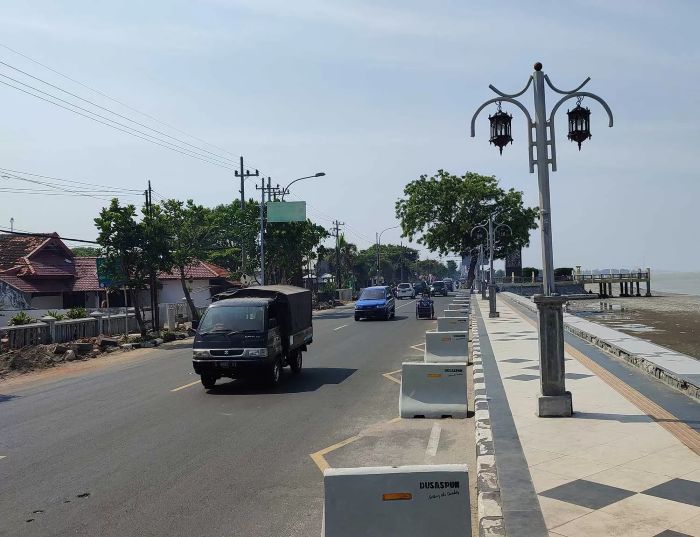 MULUS: Salah satu jalan di Tuban yang menjadi infrastruktur transportasi.