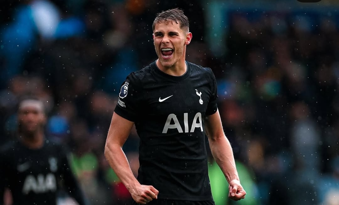 Micky van den ven jadi incaran Real Madrid dan Barcelona. 