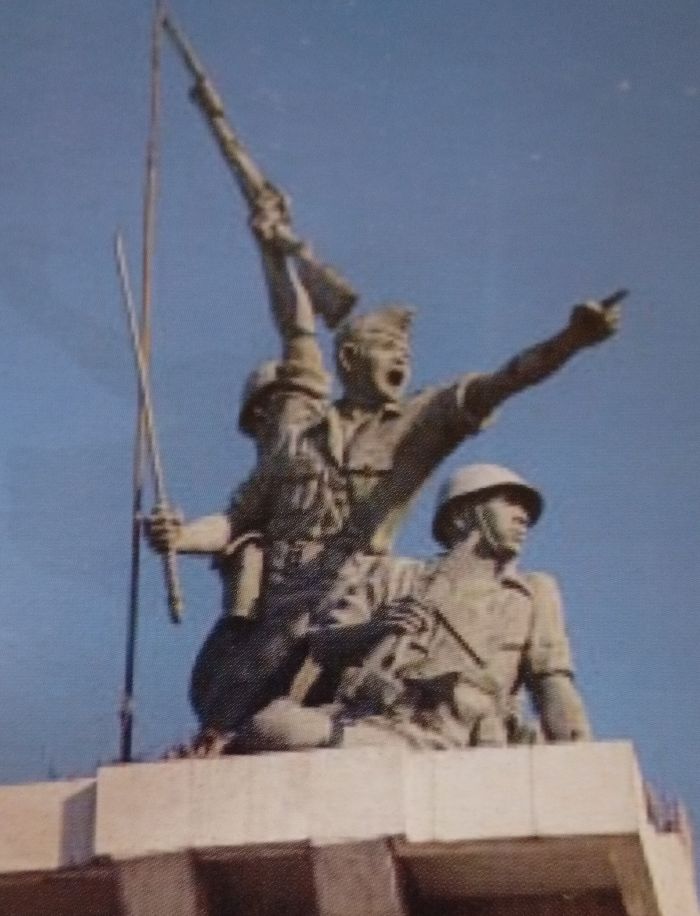 MERDEKA: Monumen Wira Bbuana sebagai simbol pertahanan arek-arek Suroboyo di wilayah Wonokromo. Lokasi ini merupakan titik terakhir sebelum mundur ke luar kota.