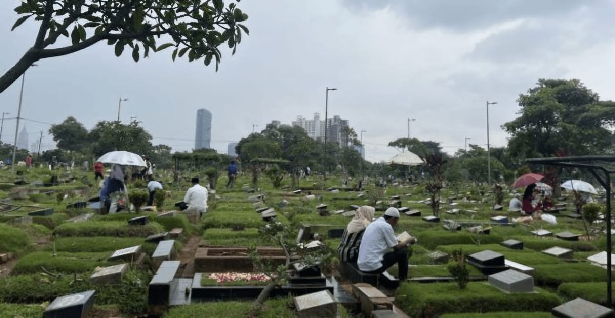 Foto: Ziarah Kubur.