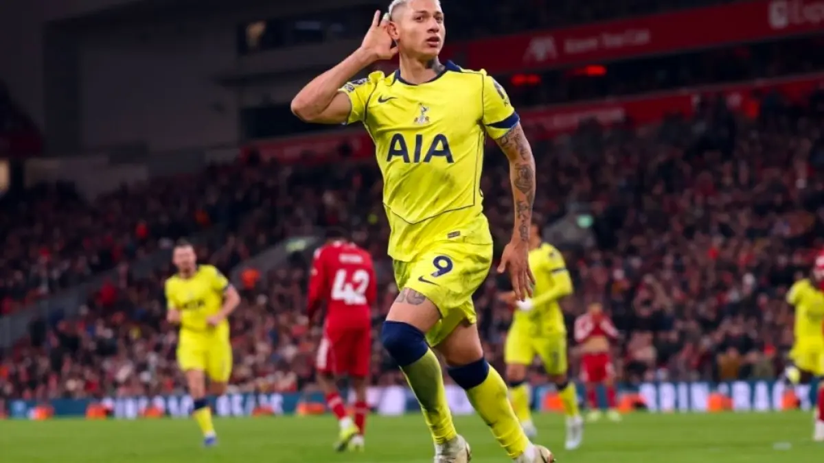 Richarlison membuat Liverpool gagal menang di kandang sendiri. 