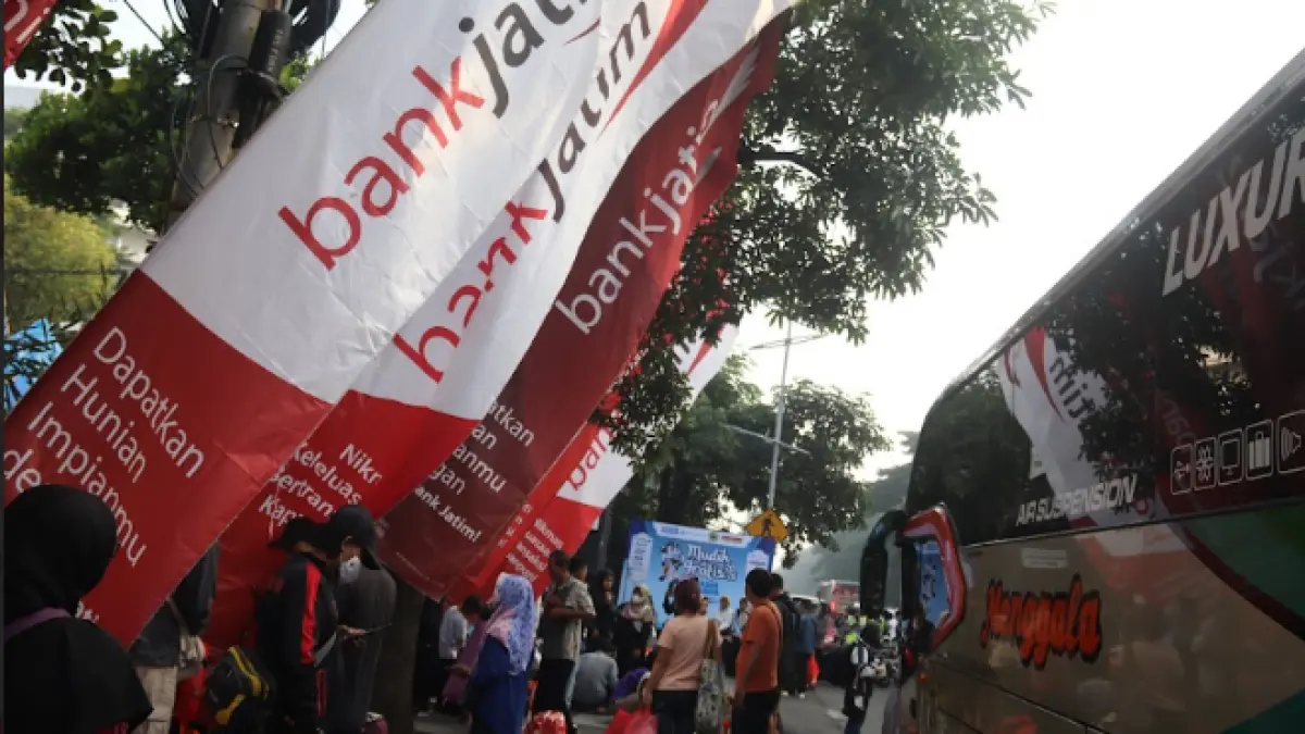 Bank Jatim selalu mendukung program Mudik Gratis Bareng Radar Surabaya 2026. (ANDY SATRIA/RADAR SURABAYA)
