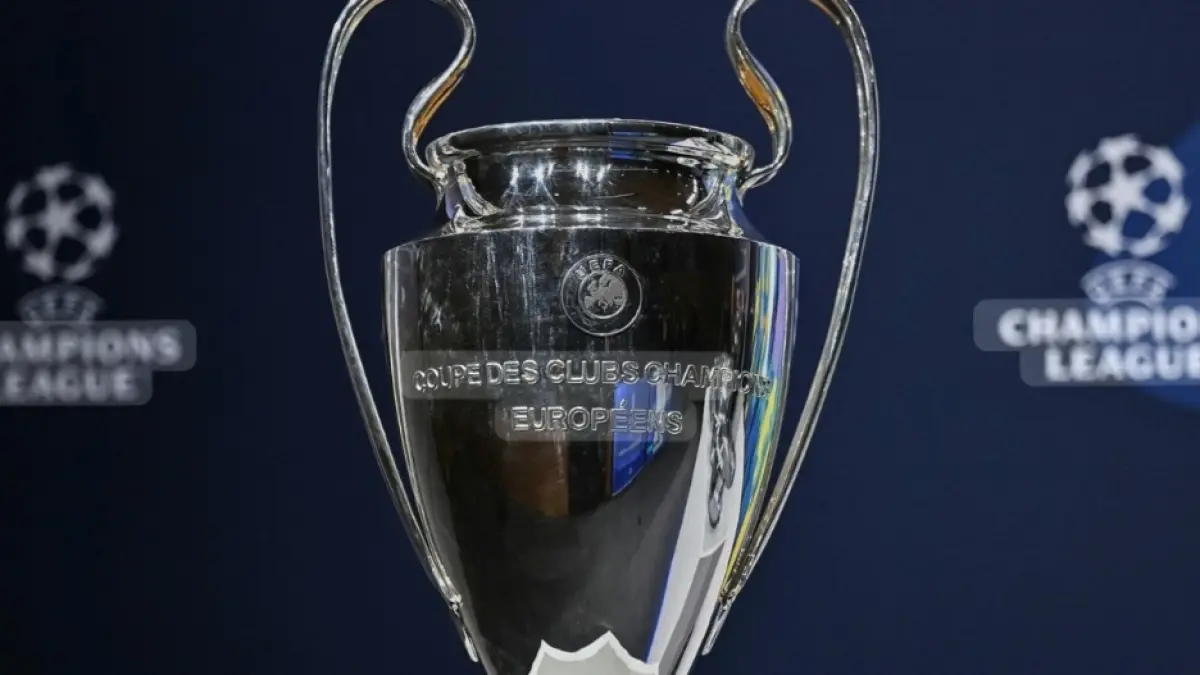 Pendapatan besar membuat klub berusaha masuk zona Liga Champions di kompetisi negara mereka sendiri. 