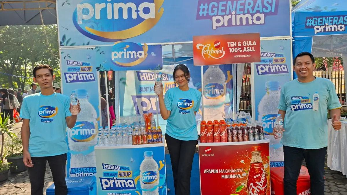 SAMBUT ANTUSIAS PEMUDIK: Air mineral Prima juga hadir melengkapi kebutuhan hidrasi dan memastikan kondisi tubuh tetap prima.
