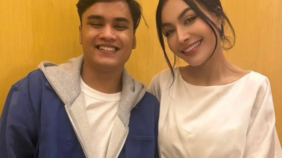 Denada akhirnya bertemu dengan putra kandungnya, Ressa Rizky Rossano dan berbuka puasa bersama. (Instagram/@denadaindonesia)