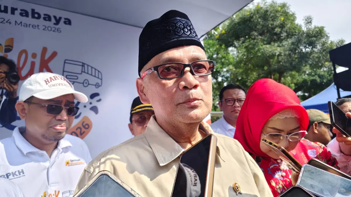 ANTISIPASI: Menteri Haji dan Umrah RI, Mochamad Irfan Yusuf memastikan Haji 2026 tetap jalan sesuai rencana.(IST/RADAR SURABAYA)